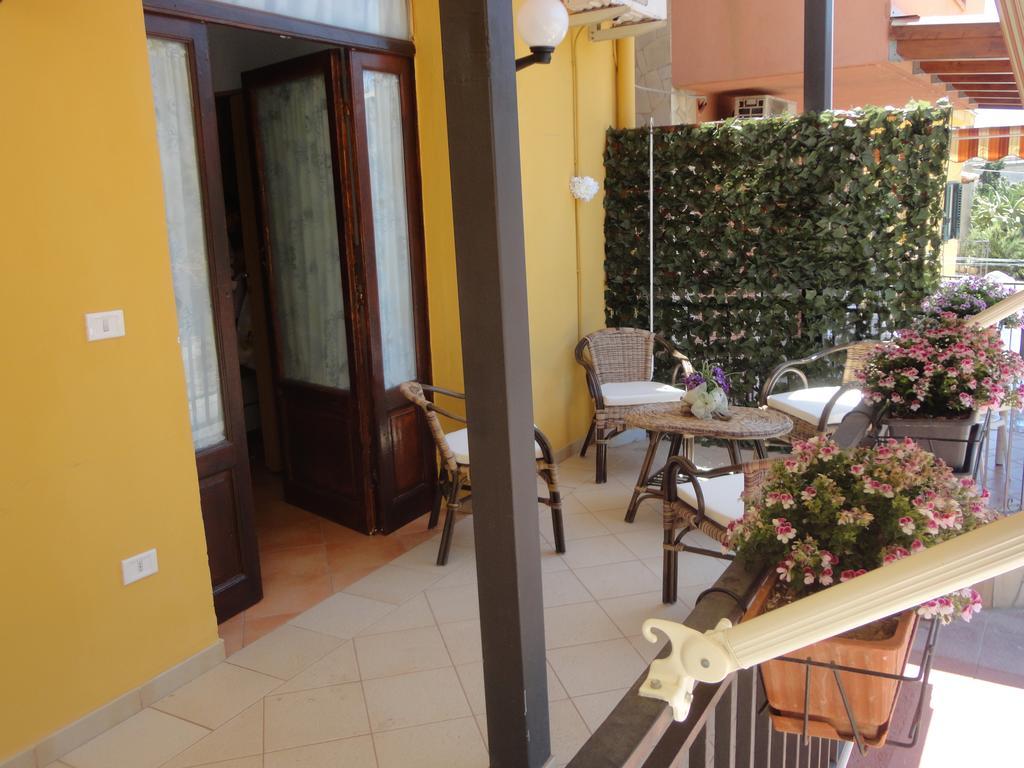 Baciati Dal Sole Apartment Porto Empedocle Exterior photo